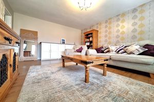 Lounge- click for photo gallery